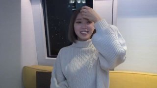 [精品推荐] 在饭店游泳池被粉丝认出后